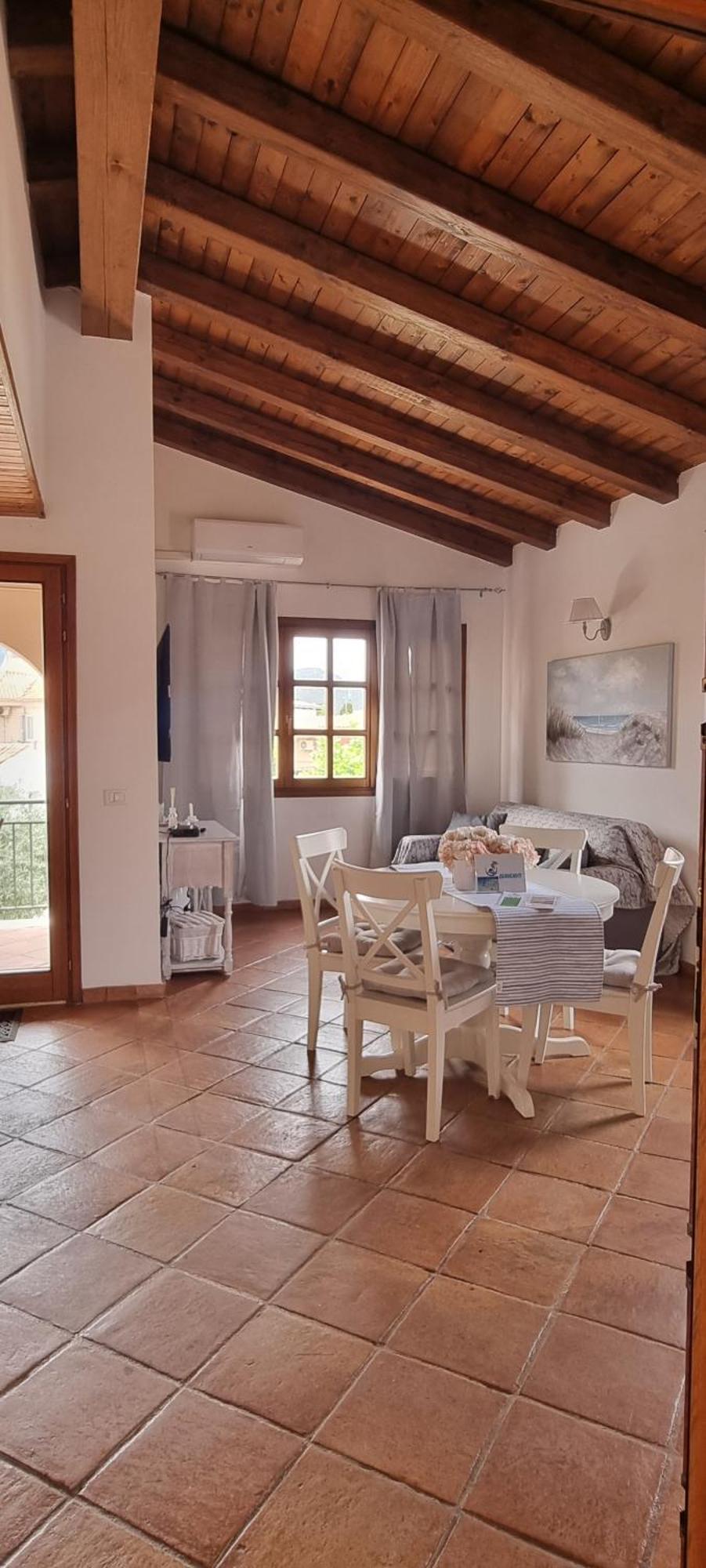 Q Home San Teodoro Сан-Теодоро Экстерьер фото